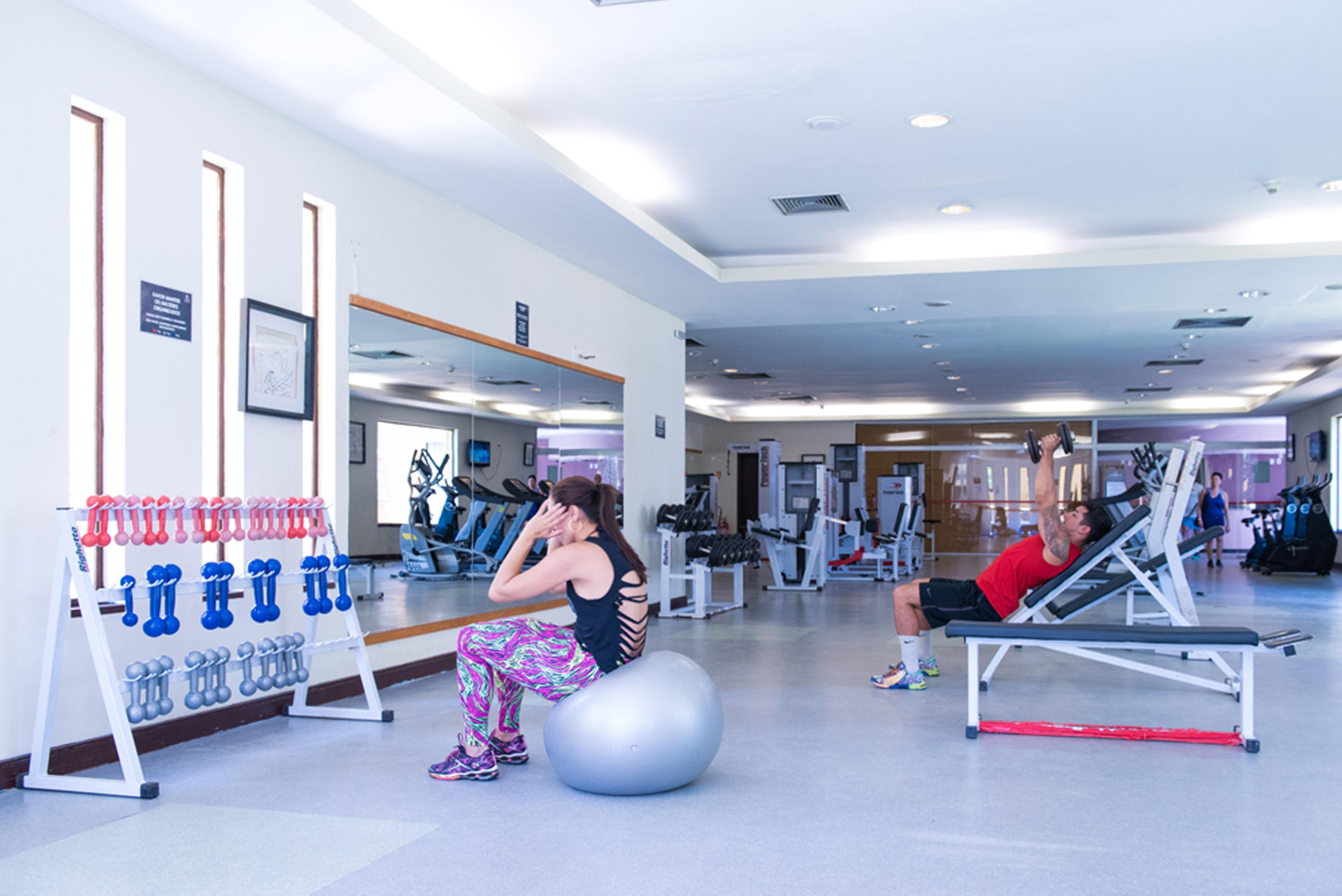 Vila Gale Eco Resort Angra Ангра дос Рейс Екстериор снимка The gym at the hotel
